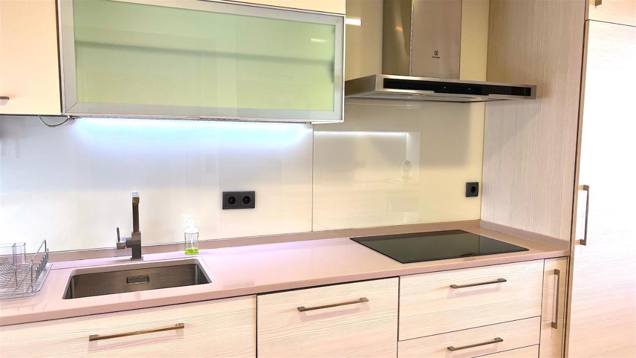 Sea Breeze Apartment Сесимбра Екстериор снимка