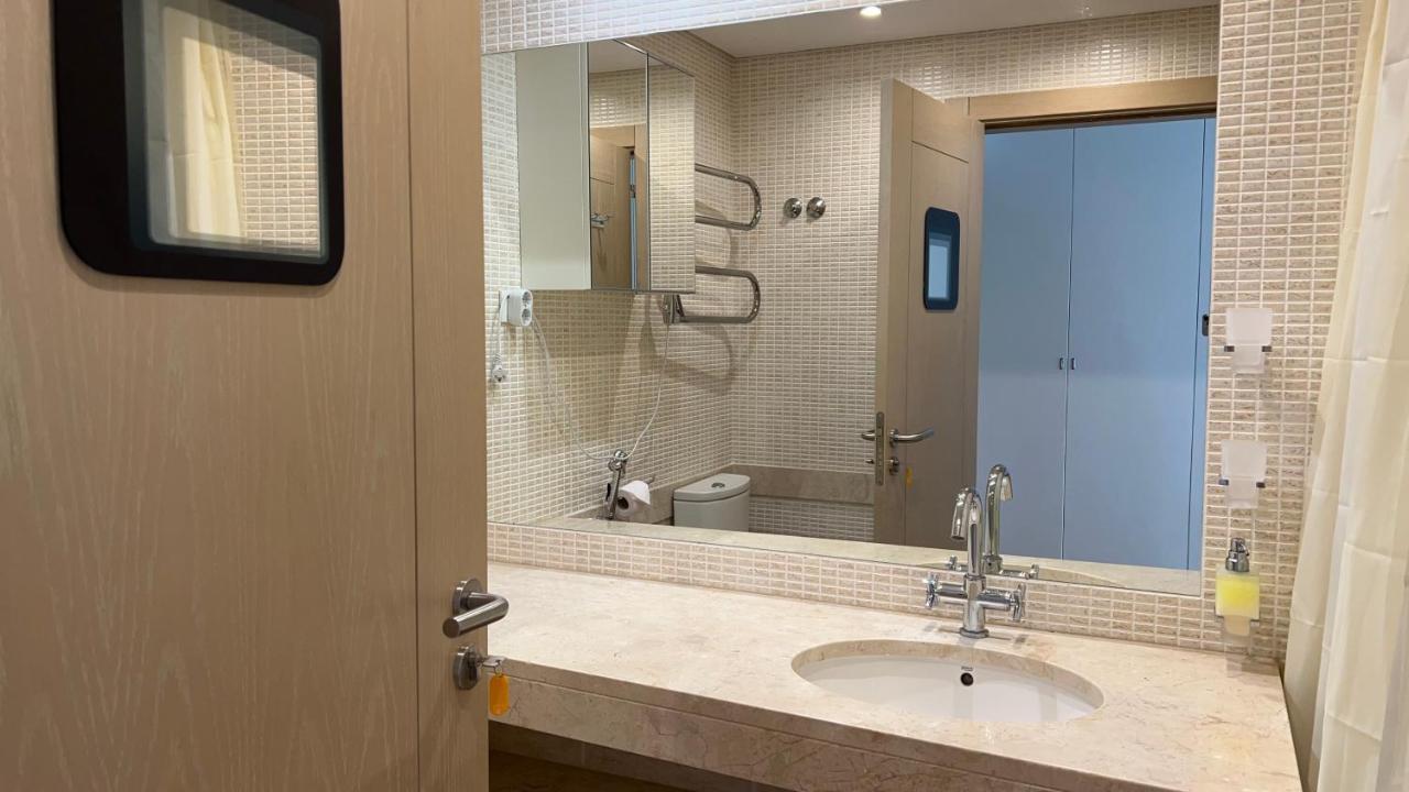 Sea Breeze Apartment Сесимбра Екстериор снимка